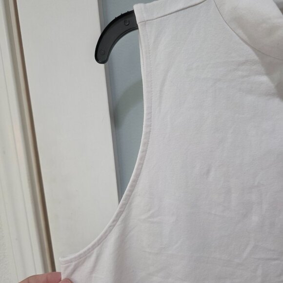 Torrid White High Neck Sleeveless Tank Top – Size 3 - Picture 5 of 11